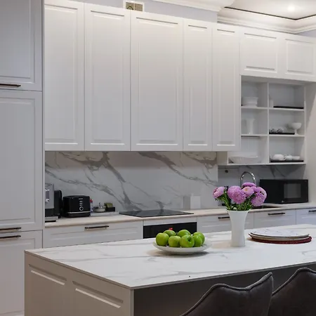 Miro Skolas Exclusive - Spacious Chic, Free Parking Διαμέρισμα *