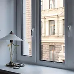 Apartment Miro Skolas Exclusive - Spacious Chic, Free Parking Riga