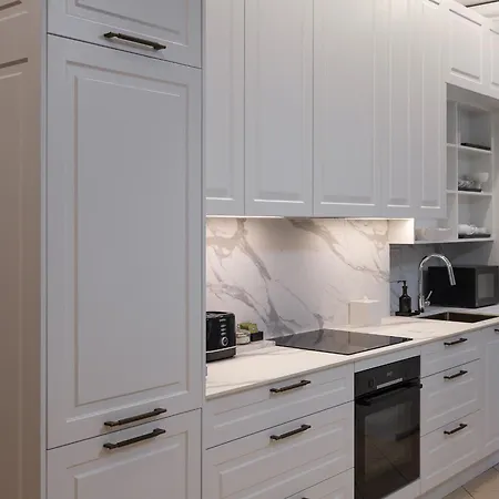 Miro Skolas Exclusive - Spacious Chic, Free Parking Apartment