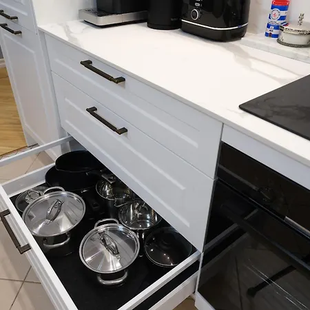 Miro Skolas Exclusive - Spacious Chic, Free Parking *