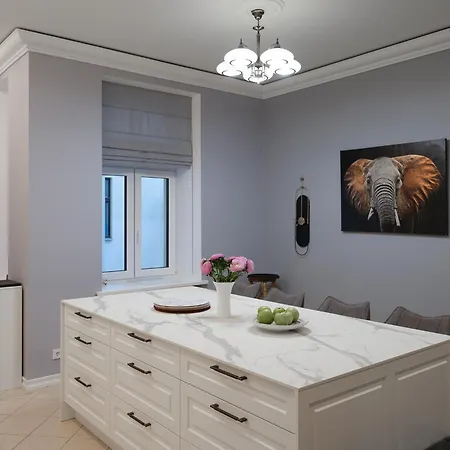 Miro Skolas Exclusive - Spacious Chic, Free Parking Apartman *
