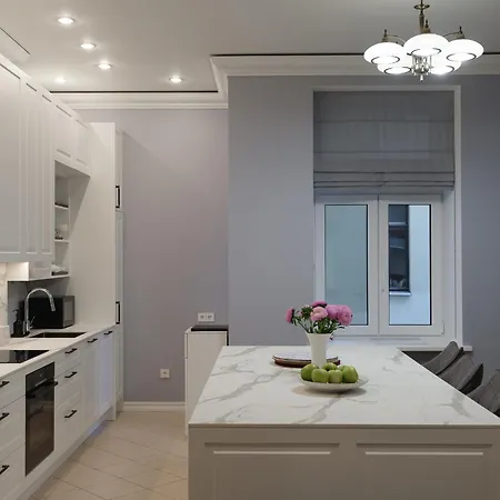 Miro Skolas Exclusive - Spacious Chic, Free Parking