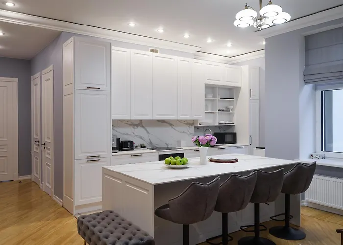 Miro Skolas Exclusive - Spacious Chic, Free Parking *