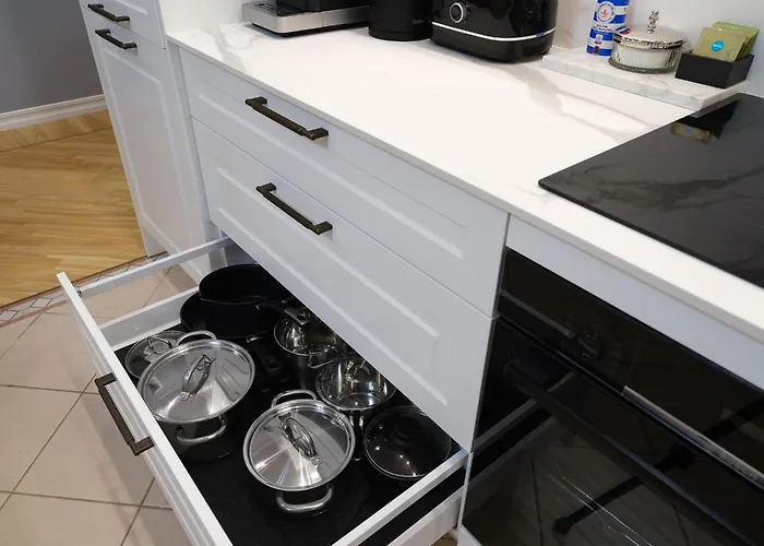 Miro Skolas Exclusive - Spacious Chic, Free Parking *